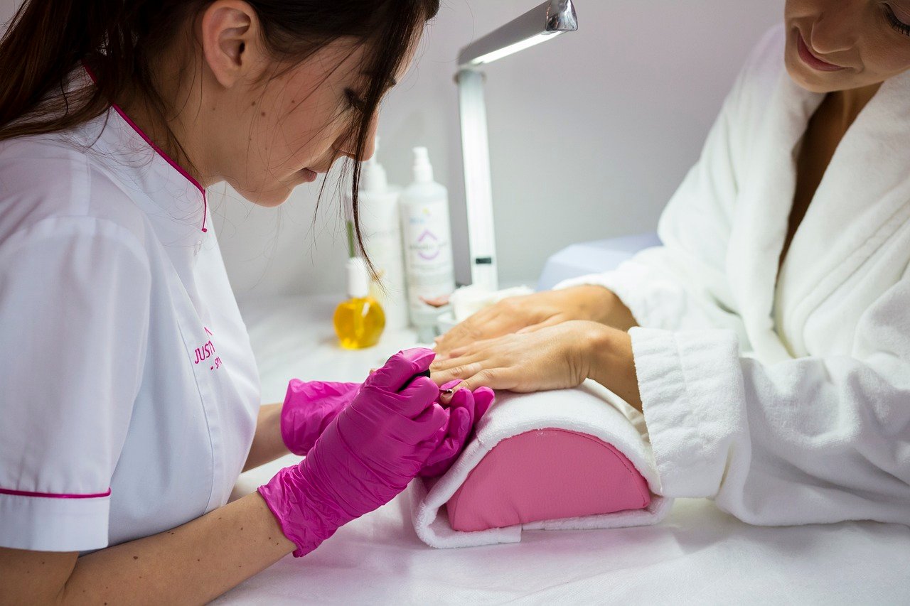 Best Nail Salons in New York City: A 2026 Local’s Guide